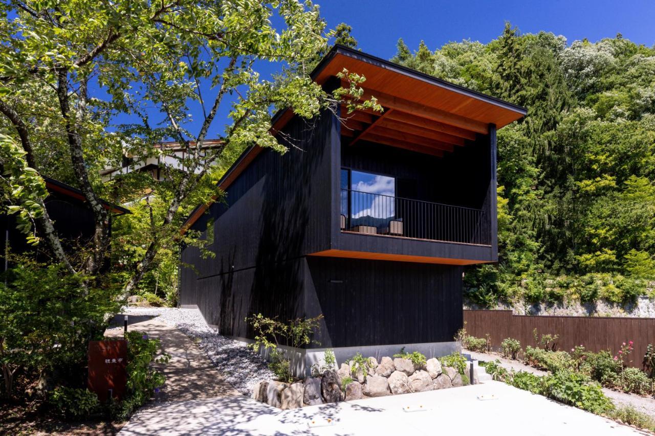 Hotarutei Villas Yamanouchi  Exterior photo